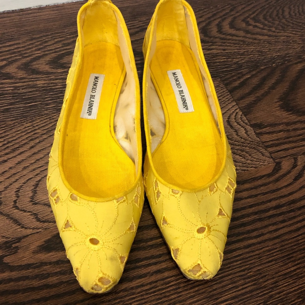 Manolo Blahnik Leela yellow cut out eyelet lace flat ballerina